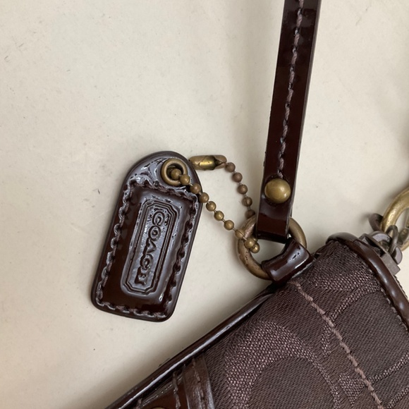 Coach dark brown wristlet - Picture 3 of 4